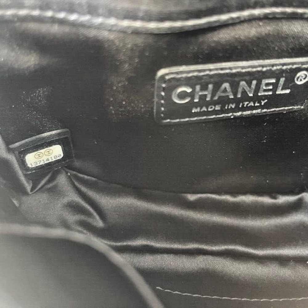 Chanel TWIN Exclusive Edition Patent Black &Tweed Mini Kiss Lock Flap Double Bag - Picture 13 of 14